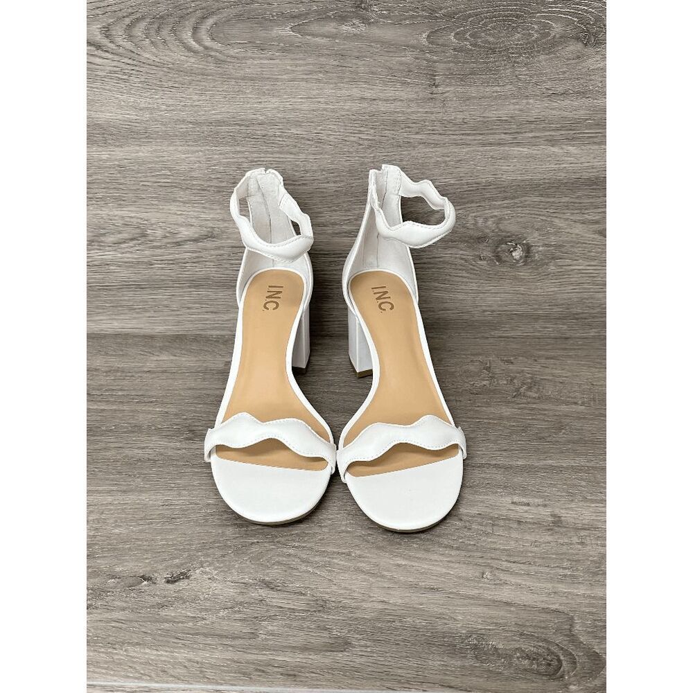 INC International Concepts Women's Sollisa Scallop Sandals - White 9.5M